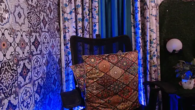 The Divine Love online show from 04-19-26, 07:16