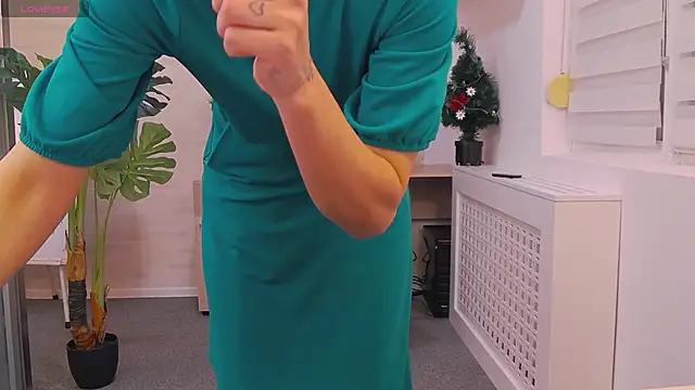 EllaMilf  online show from 12-29-24, 01:17