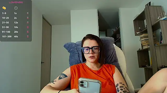 Arya starrk online show from 10-15-25, 02:28