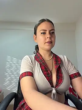 Snapshot of Stoned-baby69 chatting on 06-12-26, 04:17 Stoned-baby69 online show from 06-12-26, 04:17