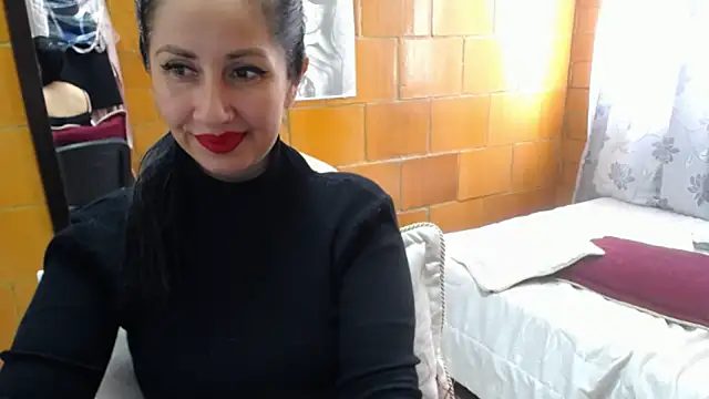 Snapshot of charlote_temple chatting on 09-27-25, 01:38 charlote temple online show from 09-27-25, 01:38