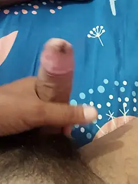 Snapshot of Tushar7972 chatting on 10-31-25, 05:08 Tushar7972 online show from 10-31-25, 05:08