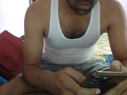 Snapshot of Tushar7972 chatting on 11-27-25, 03:52 Tushar7972 online show from 11-27-25, 03:52