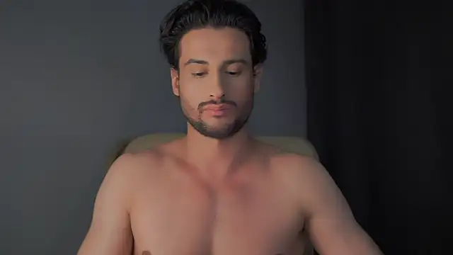 Snapshot of Keen___Luckystrike chatting on 12-15-24, 09:13 Keen Luckystrike online show from 12-15-24, 09:13