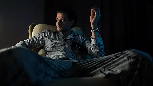 Snapshot of Keen___Luckystrike chatting on 02-05-25, 10:01 Keen Luckystrike online show from 02-05-25, 10:01