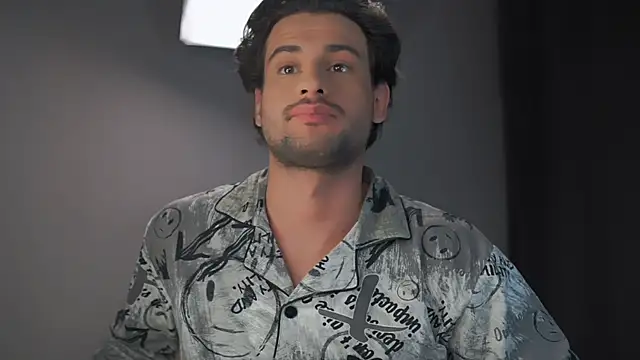 Snapshot of Keen___Luckystrike chatting on 02-08-25, 08:42 Keen Luckystrike online show from 02-08-25, 08:42