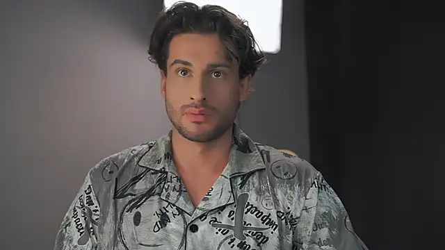 Snapshot of Keen___Luckystrike chatting on 02-17-25, 01:15 Keen Luckystrike online show from 02-17-25, 01:15