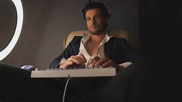 Snapshot of Keen___Luckystrike chatting on 03-03-25, 12:04 Keen Luckystrike online show from 03-03-25, 12:04