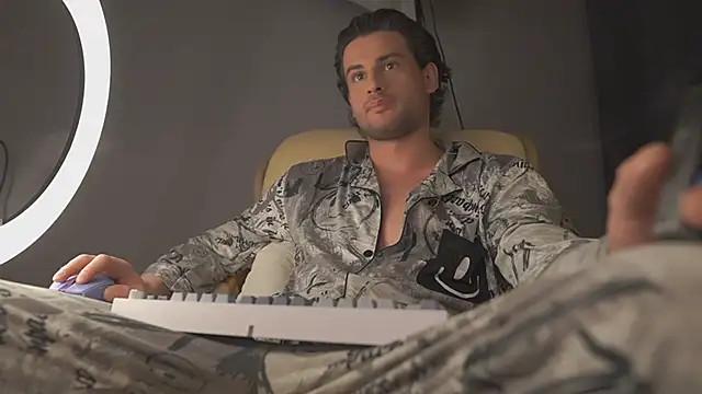 Snapshot of Keen___Luckystrike chatting on 03-21-25, 03:55 Keen Luckystrike online show from 03-21-25, 03:55