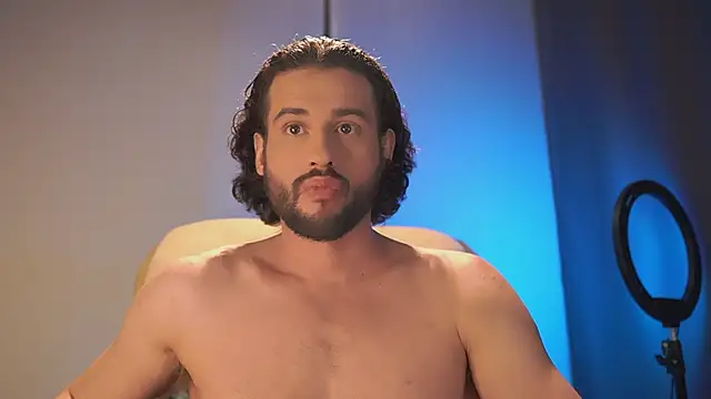 Snapshot of Keen___Luckystrike chatting on 01-11-26, 03:00 Keen Luckystrike online show from 01-11-26, 03:00