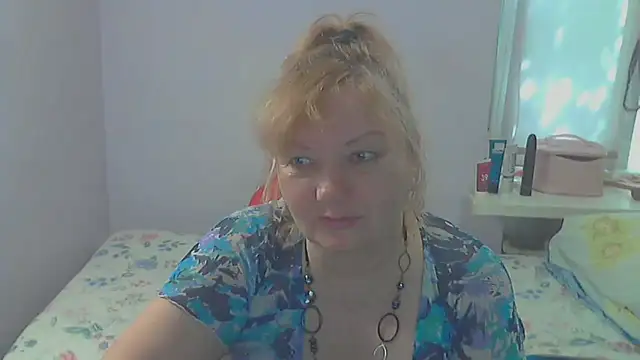 Snapshot of Lusi-777 chatting on 05-25-26, 11:05 Lusi-777 online show from 05-25-26, 11:05