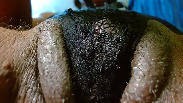 bethanywilson 23 online show from 11-28-25, 01:47