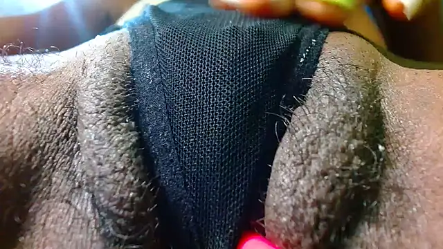 bethanywilson 23 online show from 12-22-25, 11:29