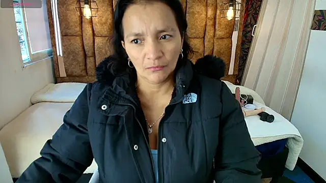 MarilynMiilf  online show from 06-26-26, 07:07