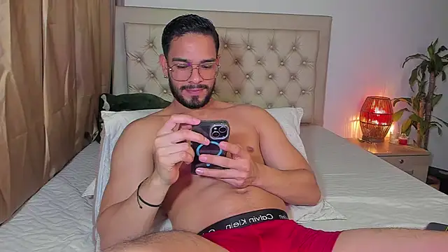 Josseph1  online show from 02-11-25, 02:03