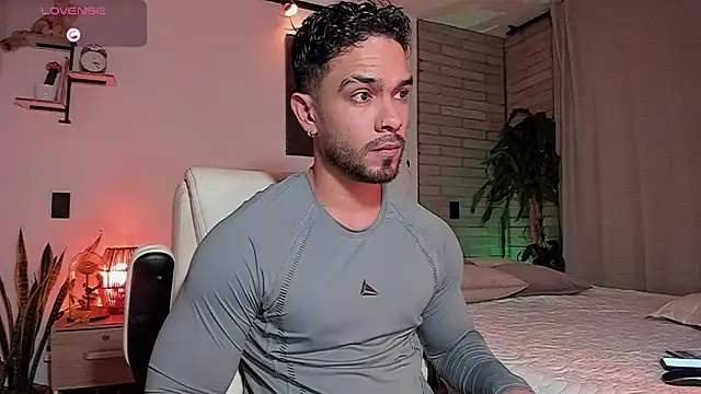 Josseph1  online show from 04-09-26, 12:32