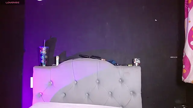 Red-moon1 online show from 04-08-26, 05:18