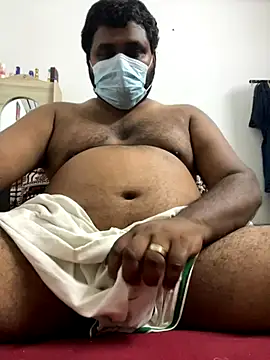 Snapshot of godmail100 chatting on 11-08-25, 01:33 godmail100 online show from 11-08-25, 01:33