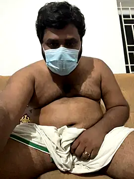 Snapshot of godmail100 chatting on 11-23-25, 05:13 godmail100 online show from 11-23-25, 05:13