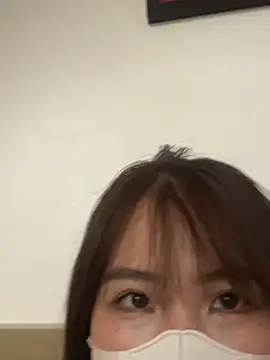 Onee-Chew online show from 04-19-26, 03:50