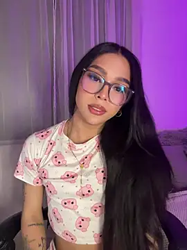 Samantha Bernardo online show from 04-19-26, 05:18