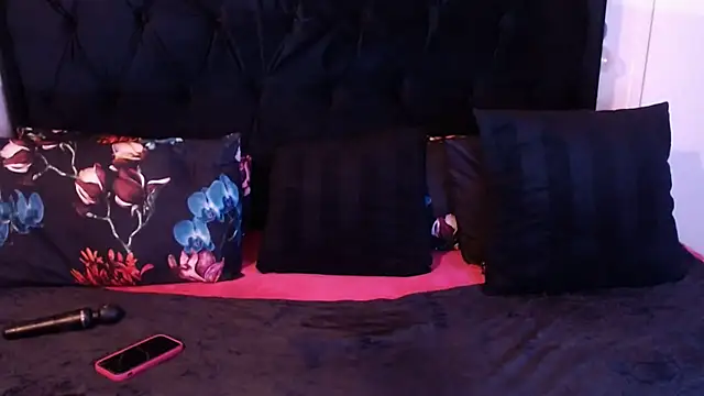 Ducheess online show from 10-26-25, 11:09