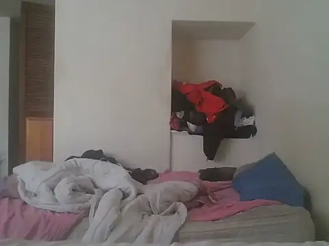 Snapshot of yungboyhorny chatting on 06-27-26, 12:33 yungboyhorny online show from 06-27-26, 12:33