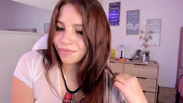 Snapshot of bluee_hazell chatting on 03-07-25, 05:38 bluee hazell online show from 03-07-25, 05:38