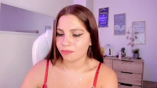 Snapshot of bluee_hazell chatting on 03-22-25, 06:03 bluee hazell online show from 03-22-25, 06:03
