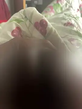 Snapshot of Ieatboth chatting on 02-22-26, 07:19 Ieatboth online show from 02-22-26, 07:19