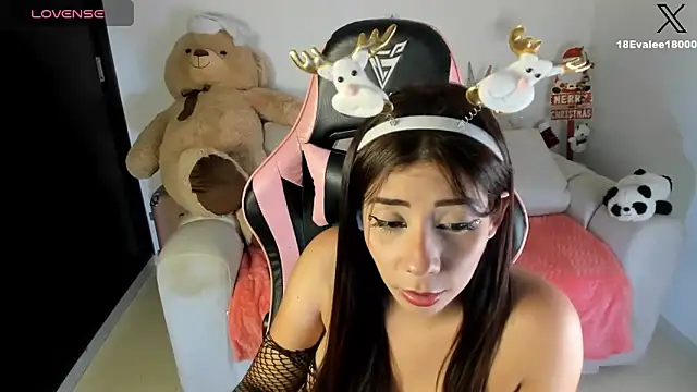 eval lee18 online show from 12-23-24, 03:07