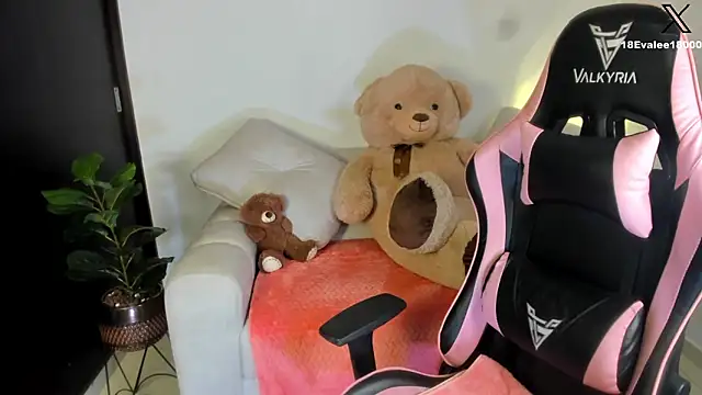 eval lee18 online show from 02-13-25, 08:45