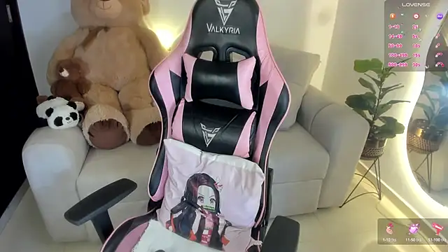 eval lee18 online show from 03-11-25, 11:04