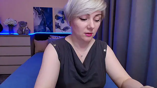 BlondPearl online show from 06-24-26, 09:03
