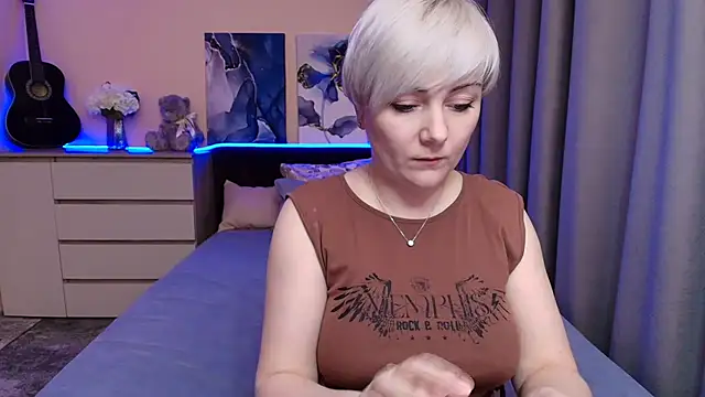 BlondPearl online show from 08-02-26, 09:02