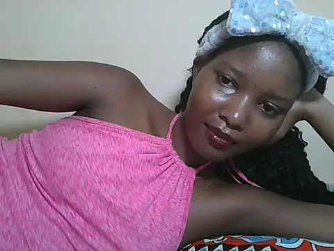 Snapshot of sexyjanett chatting on 05-01-26, 03:05 sexyjanett online show from 05-01-26, 03:05