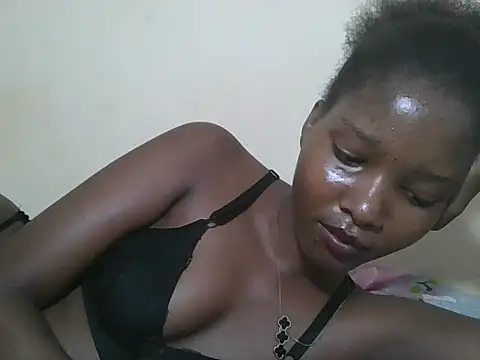Snapshot of sexyjanett chatting on 05-09-26, 11:15 sexyjanett online show from 05-09-26, 11:15