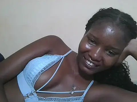 Snapshot of sexyjanett chatting on 05-20-26, 05:19 sexyjanett online show from 05-20-26, 05:19