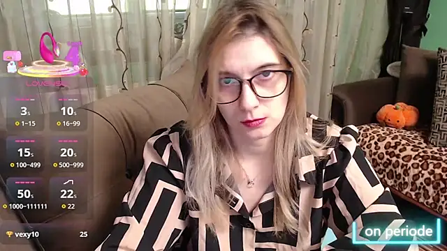 Snapshot of lovingfeetheels chatting on 02-27-26, 09:20 lovingfeetheels online show from 02-27-26, 09:20