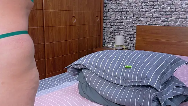 CuteBlondeMe online show from 11-10-25, 05:34