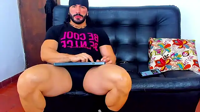 AlfredWalker online show from 02-19-25, 01:28