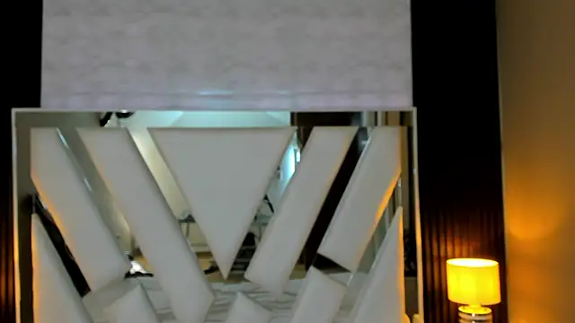 Snapshot of Linda4Petite chatting on 02-06-26, 06:11 Linda4Petite online show from 02-06-26, 06:11