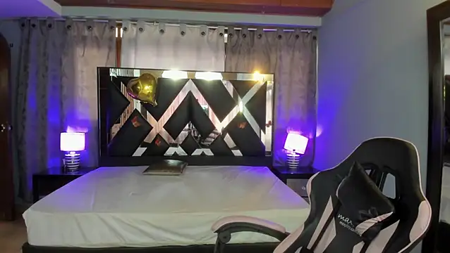 Linda4Petite online show from 06-09-26, 06:52