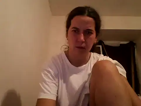 Snapshot of Tamilashaa chatting on 12-14-24, 07:14 Tamilashaa online show from 12-14-24, 07:14