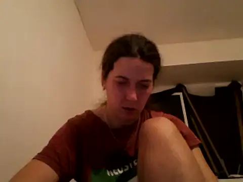 Snapshot of Tamilashaa chatting on 01-19-25, 06:21 Tamilashaa online show from 01-19-25, 06:21