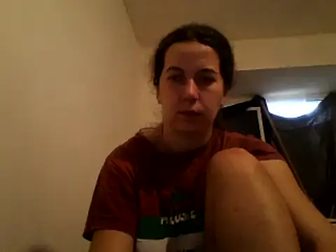 Snapshot of Tamilashaa chatting on 01-23-25, 11:26 Tamilashaa online show from 01-23-25, 11:26