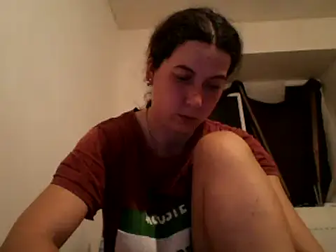 Snapshot of Tamilashaa chatting on 03-13-25, 07:28 Tamilashaa online show from 03-13-25, 07:28