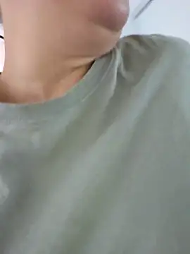 Ellie-L-Elizabeth online show from 09-19-25, 03:45