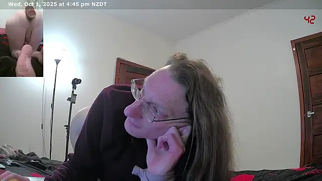CDAdalyn online show from 10-01-25, 03:45