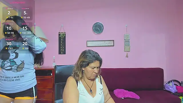 Snapshot of lesbiancuple chatting on 10-07-25, 09:45 lesbiancuple online show from 10-07-25, 09:45